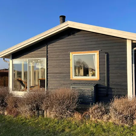 With Conservatory Near Eno Feriehus *